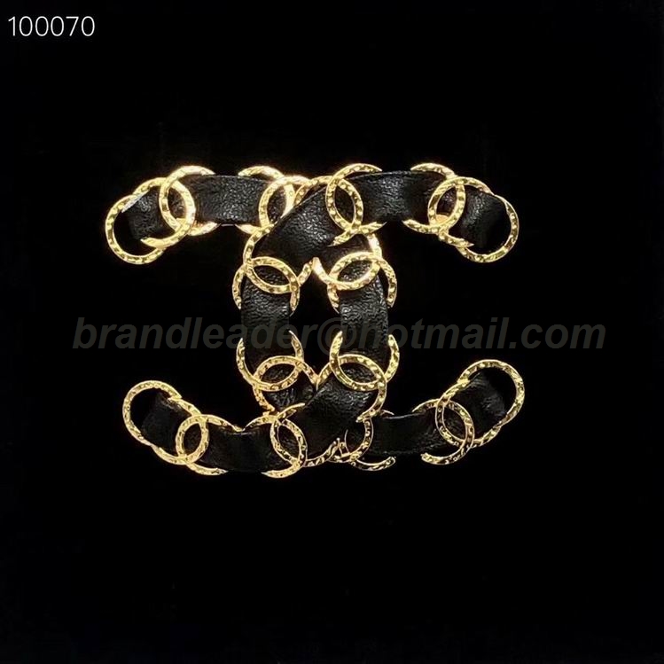 Chanel Brooch 129